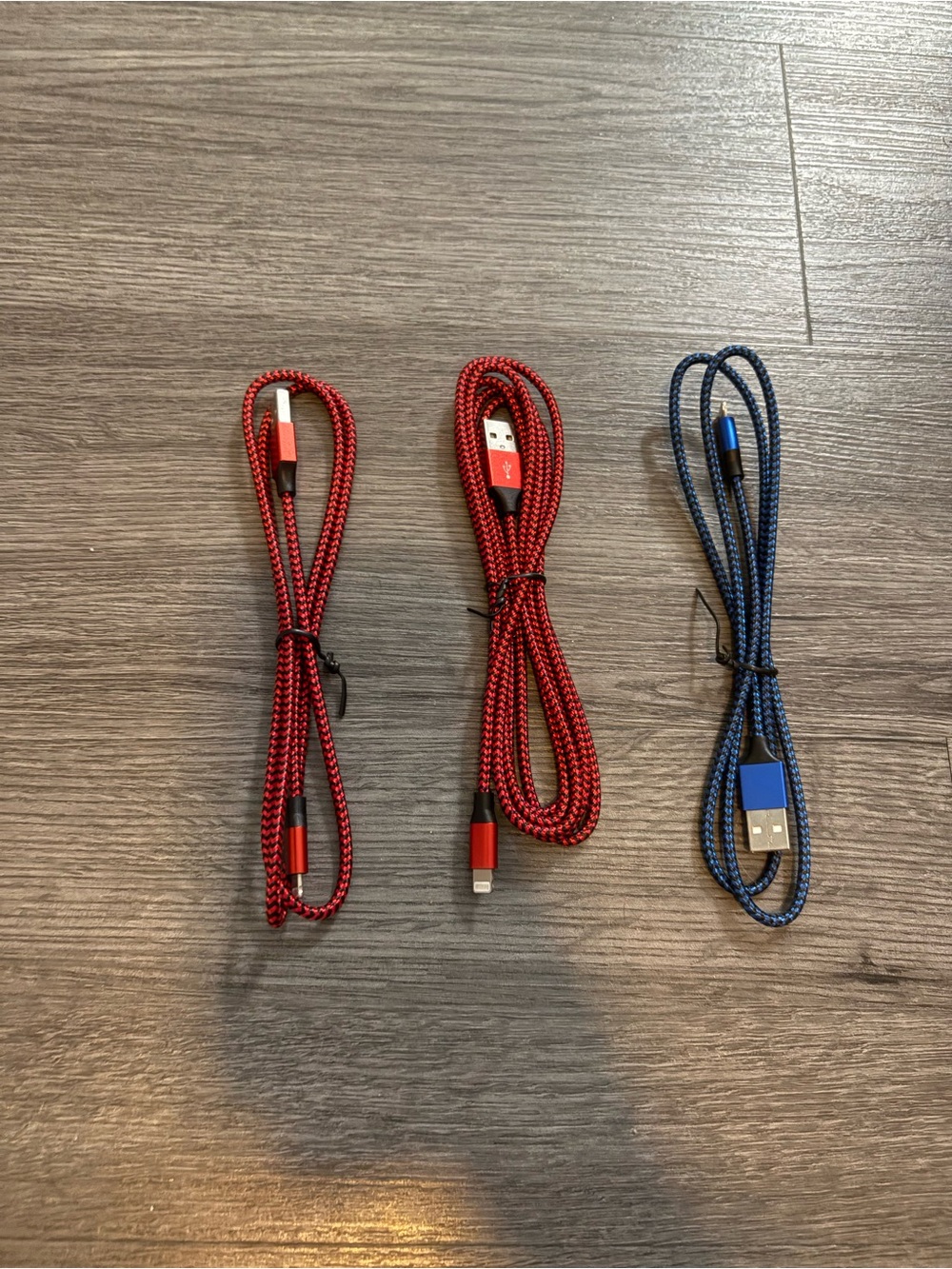 Red and Blue Braided Charging Cables - Durable USB to Lightning